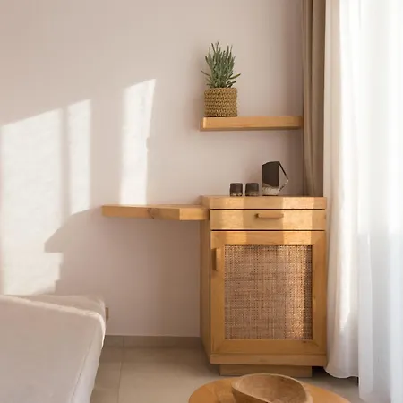 Sundunes Naxos Hotel