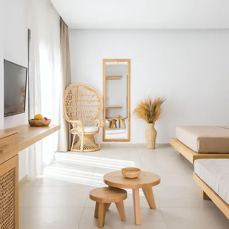 Sundunes Naxos *